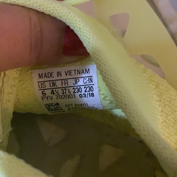 Adidas - Picture 2 of 6